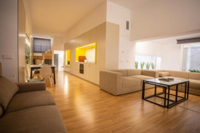WISH SUITE Puerta Osario Seville